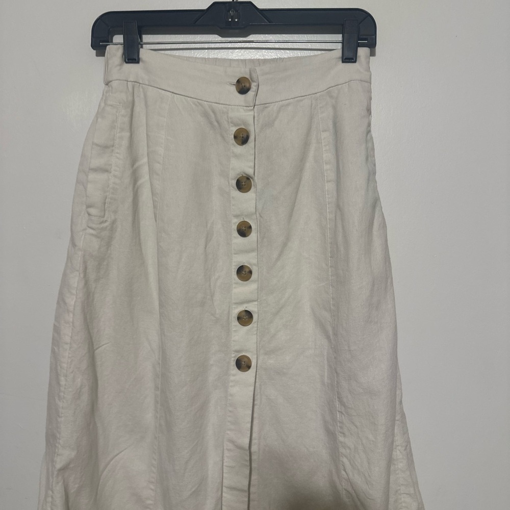 Universal Thread Cream A-Line Skirt with Buttons - Picture 2 of 6